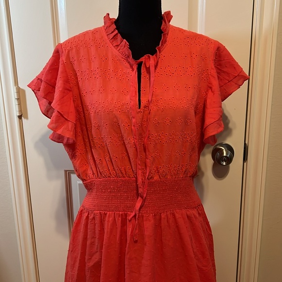 🌺Solitaire eyelet maxi dress - Picture 3 of 6